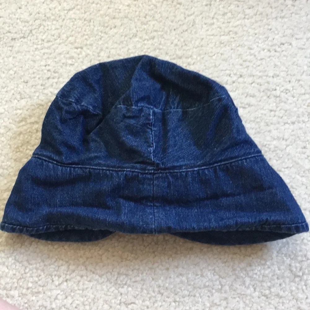 EUC baby Gap denim hat 2T/3T